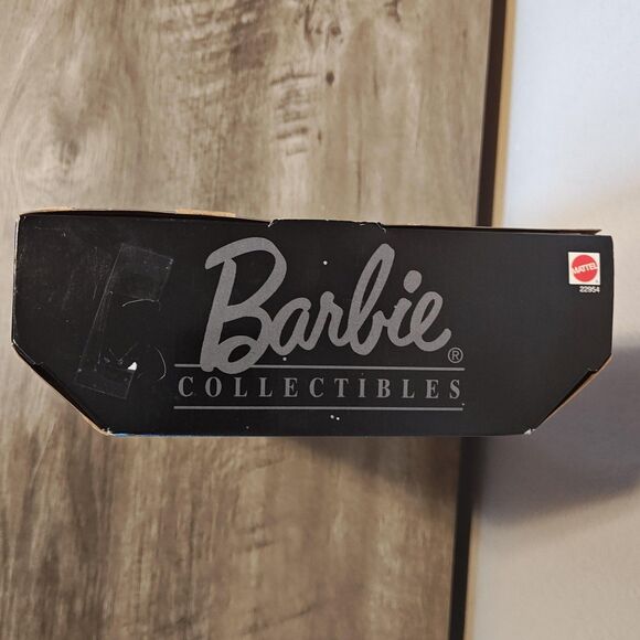 Vintage 1999 NASCAR Official #94 Barbie Doll McDonald's Mattel 22954 In Box - Picture 6 of 9